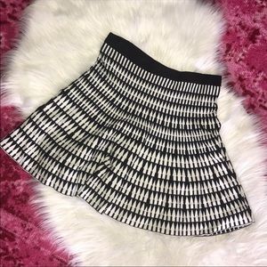 Cute mini lush scatter skirt.
